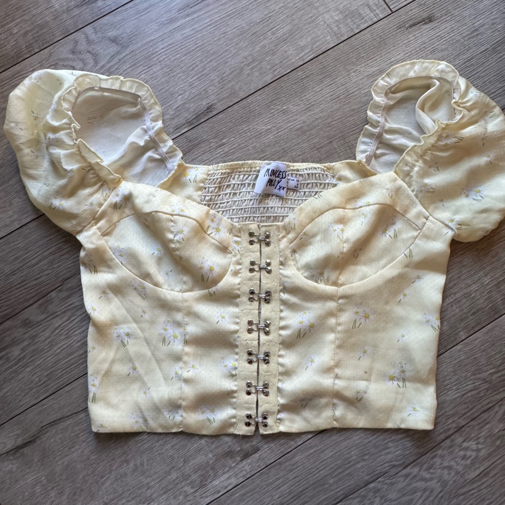 Princess Polly Light Yellow Blouse ☀️